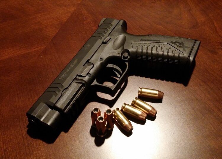 handgun 231696 960 720 3