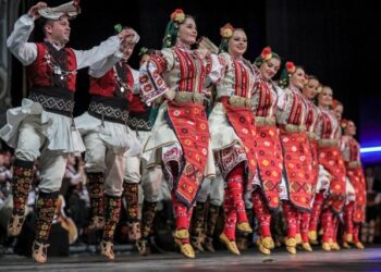 “Нощ на ансамблите” ще разлюлее Варна и Пловдив