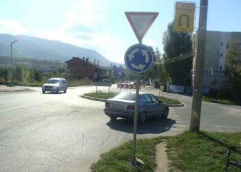 Кръгови кръстовища в Кюстендил дразнят водачите