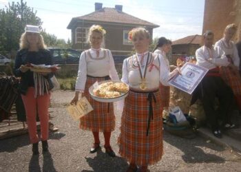 Кулинарни изкушения в надпревара на Празника на зелника в Жабокрът