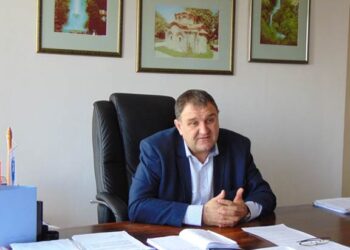 Курорт почва строежа на два резервоара за минерална вода