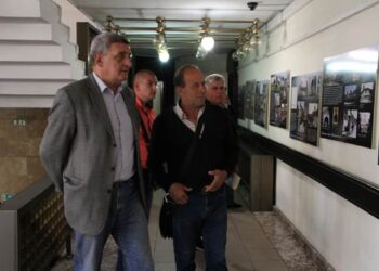 Древна и  стара Дупница във фоайето на общината
