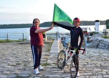 Спортна щафета пренася геройското знаме от Козлодуй до Околчица