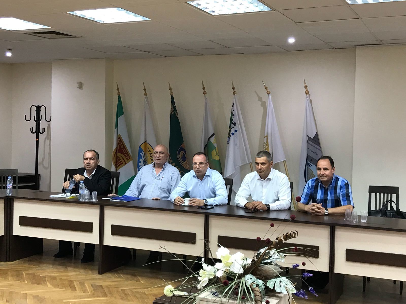 Вдигат телена ограда на границата с Румъния заради чумата по свинете