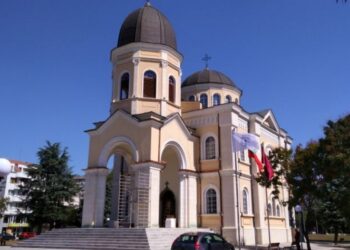 Русе чака патриарх Неофит в неделя за нов храм