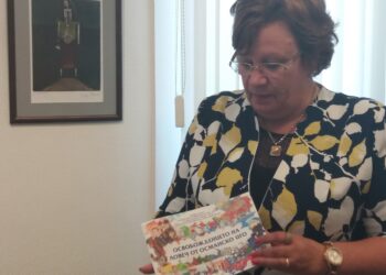Кмет подарява книжки за Ловеч на първолаци