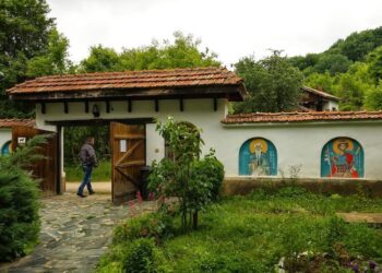 Кюстендилци срещат патриарх Неофит