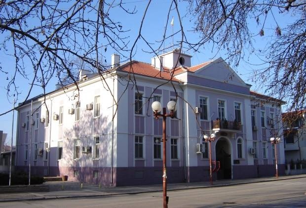 Община утрои общетсвените си поръчки 8 Община утрои общетсвените си поръчки