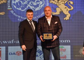 Кралев награди шампиони по канадска борба