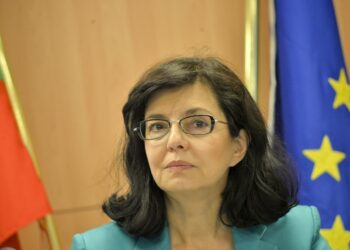 Вицепремиерът Меглена Кунева: Морските и въздушните ни граници първи да влязат в Шенген