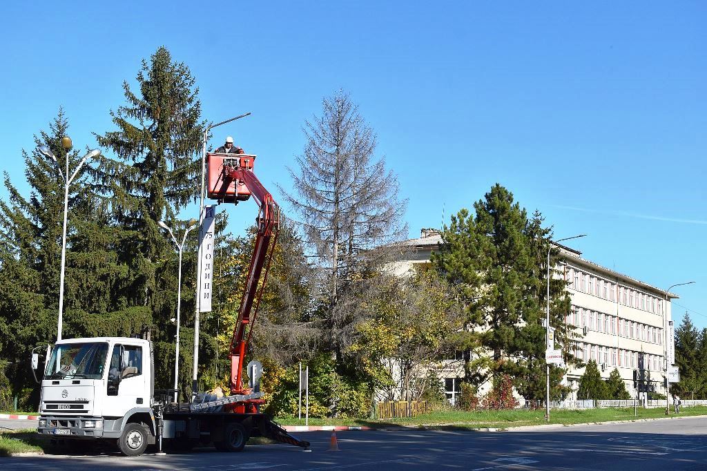 Булевард в Разград светва с модерно LED-осветление