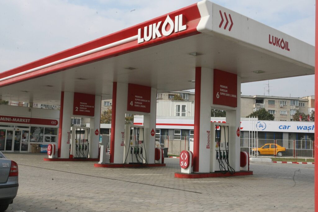 "Лукойл-България": Не доставяме горива на Марешки 2 lukoil 3