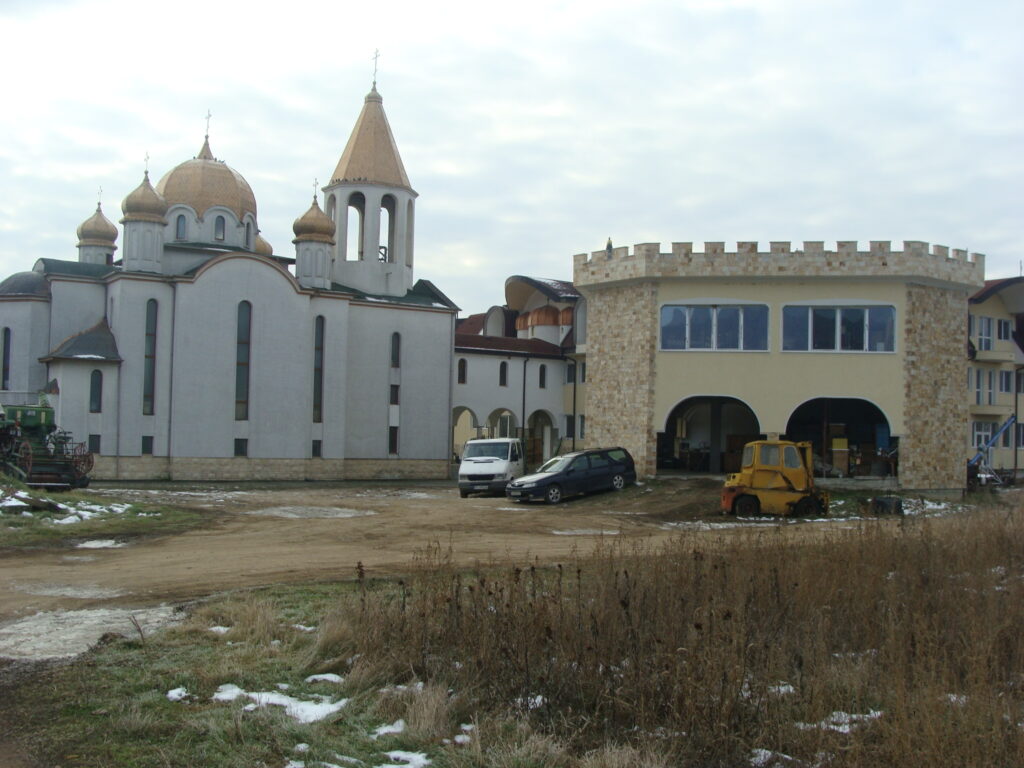 manastir kopilovci