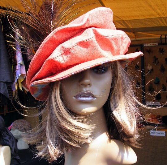 Коафьор прави и дарява перуки на онкоболни жени 1 mannequin 455513 960 720