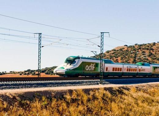 EIB gives 205 million euros for faster rail travel along the Mediterranean