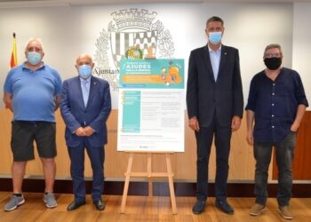 Badalona authorities set aside 2.5 million euros to help people over 60