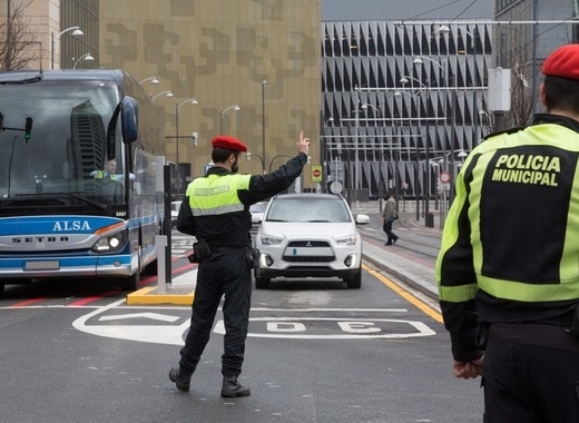 School transport in Bilbao will be under scrutiny for the next two months 1 medium Bilbao Police