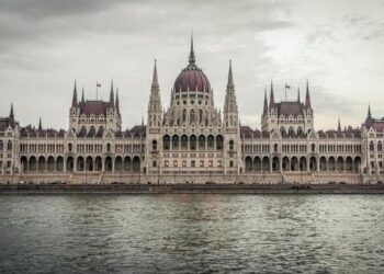 Hungary puts up defences against second wave of coronavirus