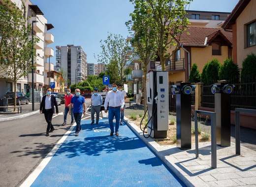Cluj-Napoca unveiled the first smart street in Romania 10 Cluj-Napoca unveiled the first smart street in Romania