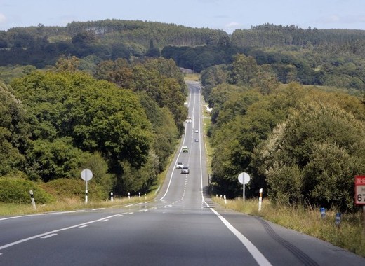 Galicia goes for a detailed examination of its roads 1 medium Galician road