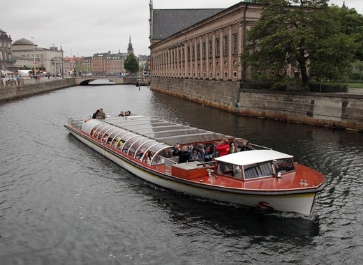 New ferry route launched connecting Copenhagen and Elsinore 8 New ferry route launched connecting Copenhagen and Elsinore