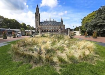 The Hague erects a national monument to commemorate the victims of Srebrenica