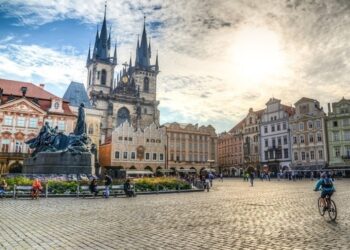 The Czech government approves a state of emergency