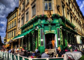Swedish municipalities can close eateries that neglect health guidelines
