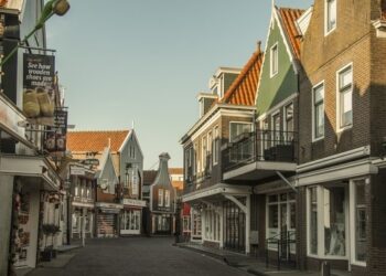 Partial lockdown in The Netherlands extends to Christmas