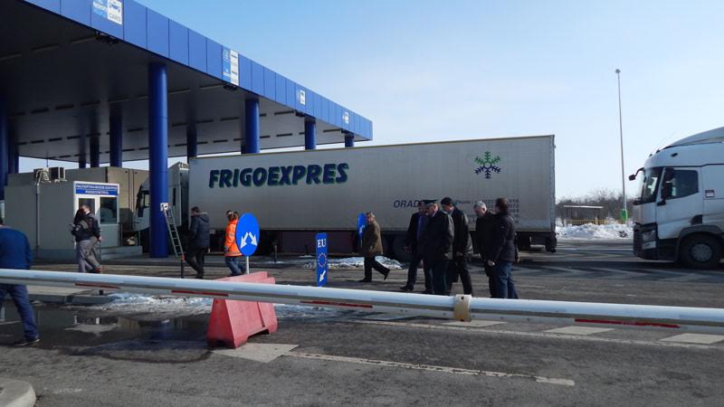 Заловиха 5 000 л водка маскирана като душ-гел