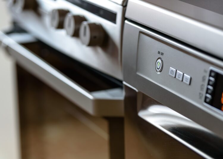modern kitchen 1772638 1920