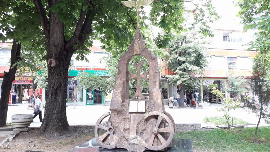 pametnik 4 1