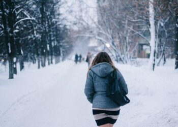 Зверски студ и сняг от утре