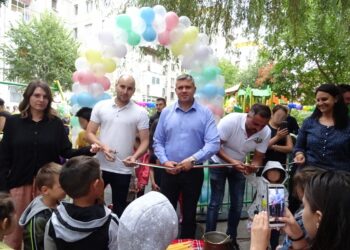 Нова детска площадка в Пловдив