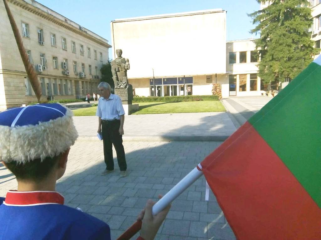 Над 200 души в 7 лъча тръгват по стъпките на Апостола
