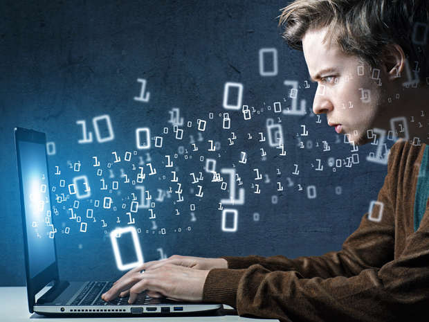 Ученици от няколко области учат безплатно програмиране в Бургас 1 programist 2