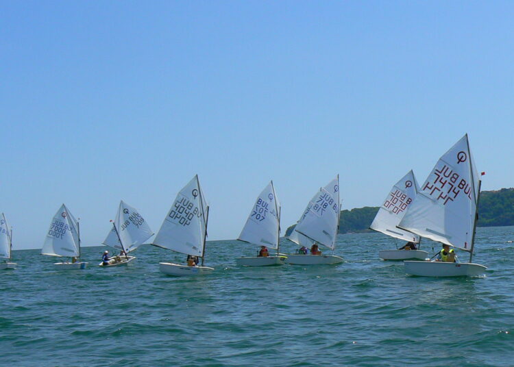 regata deca