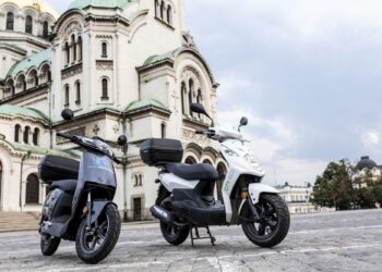 30 нови е-скутера за споделено пътуване в София