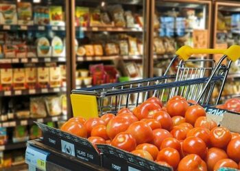 Брюксел поиска България да махне задължението за БГ храни в супермаркетите
