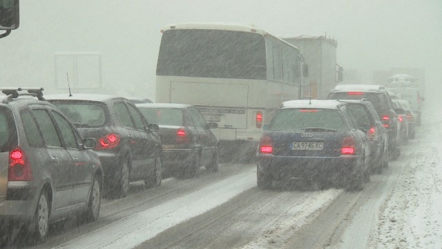 В сила е специален режим на движение заради голямото завръщане