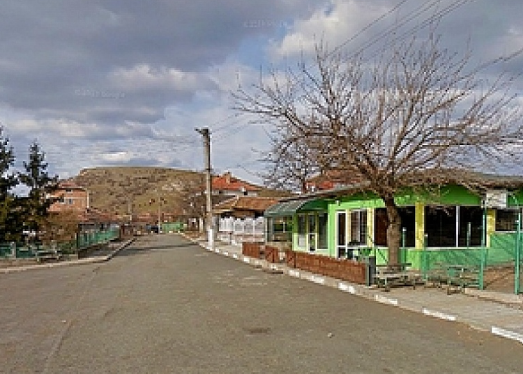 Подменят уличната настилка в айтоски села 1 sss