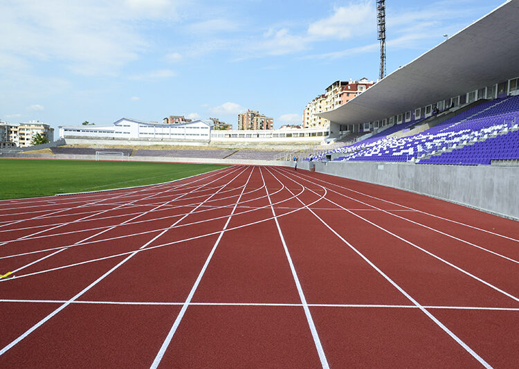 Търновци безплатно на най-новата писта за лека атлетика у нас 1 stadion ivailo 1