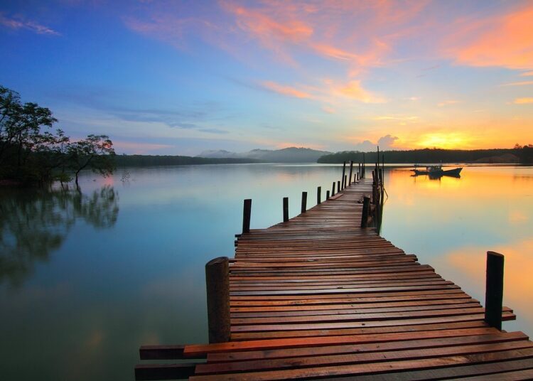 sunrise 1634197 960 720 1