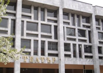 Театърът – с крачка напред пред киното в Кюстендил