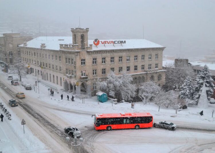 Пуснаха тока в кв."Колю Фичето" 1 transportvelikoturnovo