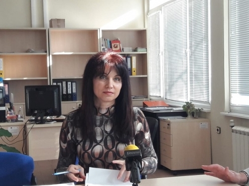 Приемни родители нe искат да гледат бебета 1 tyrnavska