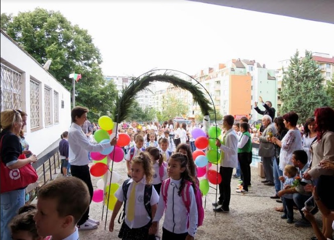 Само в едно варненско училище ремонтът продължава след 15 септември 1 u4ili6te2