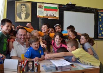 Награждават млади учители с общински отличия