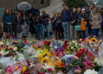 Великобритания ще замълчи в почит на жертвите от терора в Лондон
