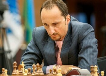 Гросмайсторът Веселин Топалов става на 42